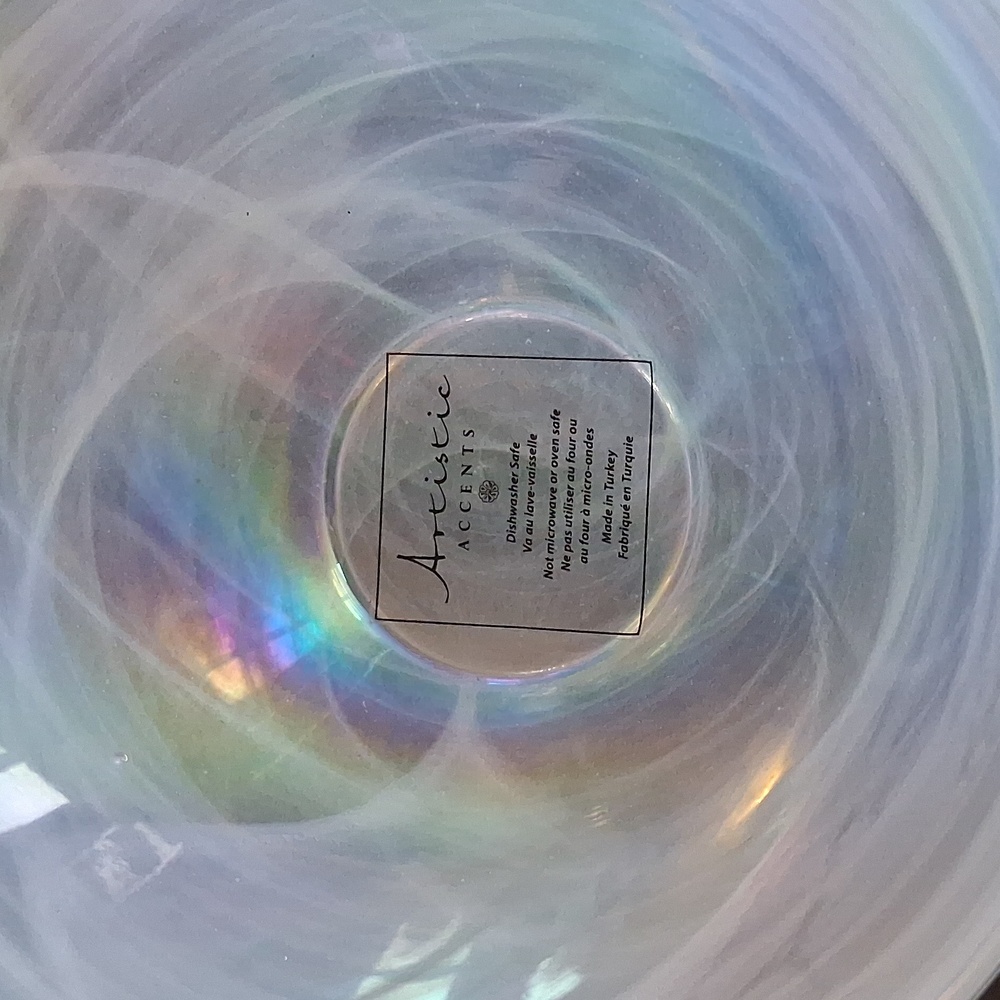 ARTISTIC ACCENTS GLASS BOWL - Picture 2 of 2